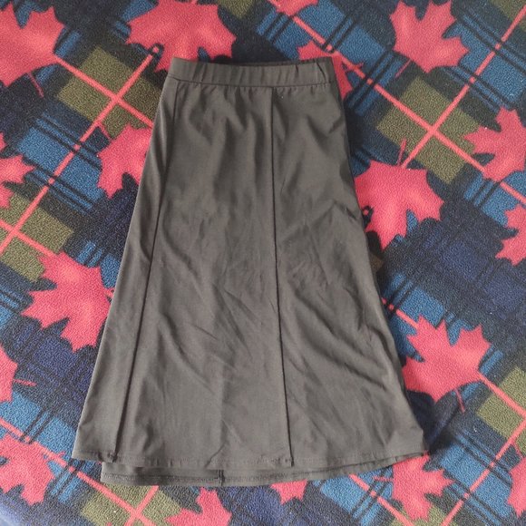 Reitmans Black Pull On Skirt - Picture 3 of 5